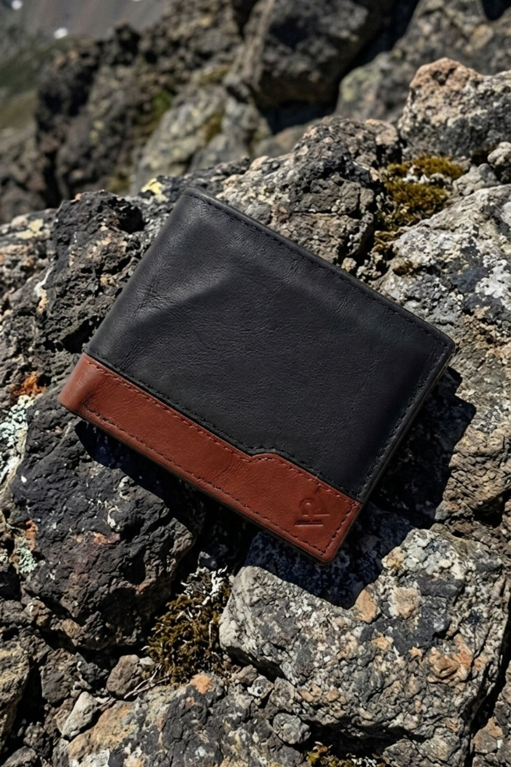 URBAN-FUSION-STYLISH-LEATHER-WALLET