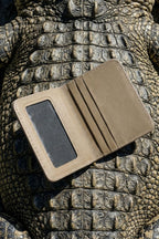 THE-TITAN-GRID-LEATHER-WALLET
