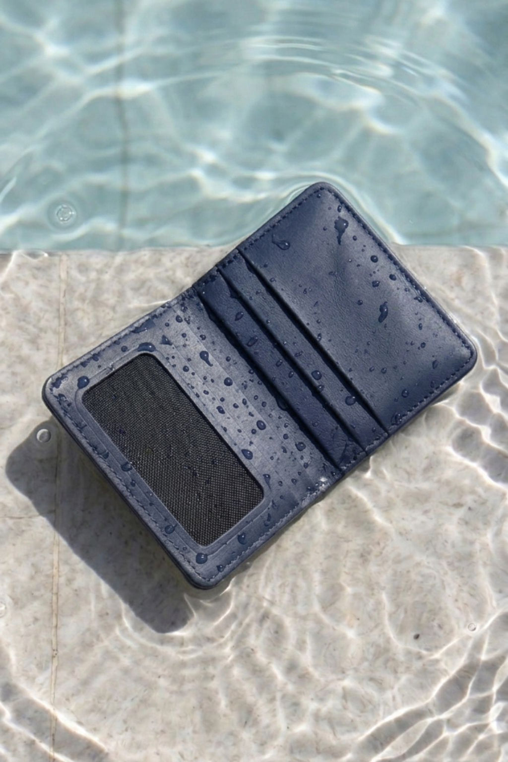 ROYAL-NAVY-SLIM-LEATHER-WALLET